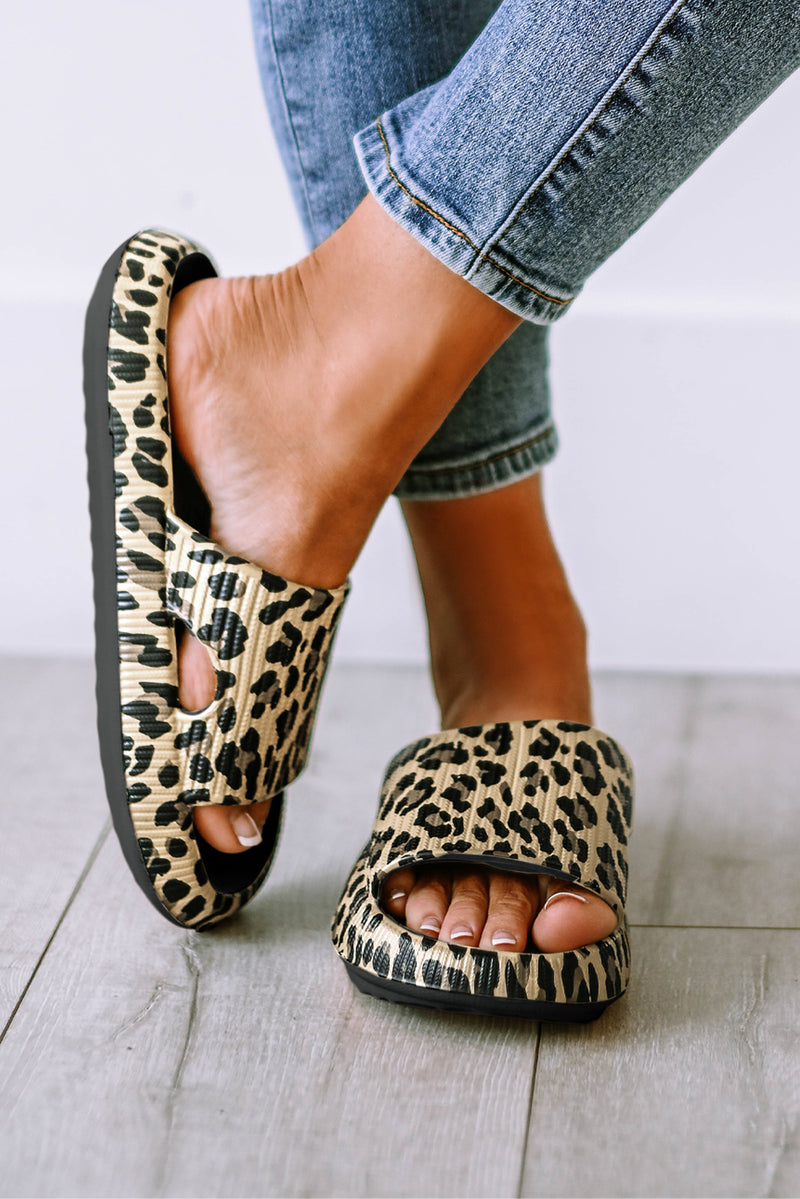 Chinelo Cloud Slides com estampa Leopardo