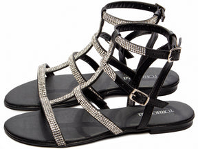 Flat sandals