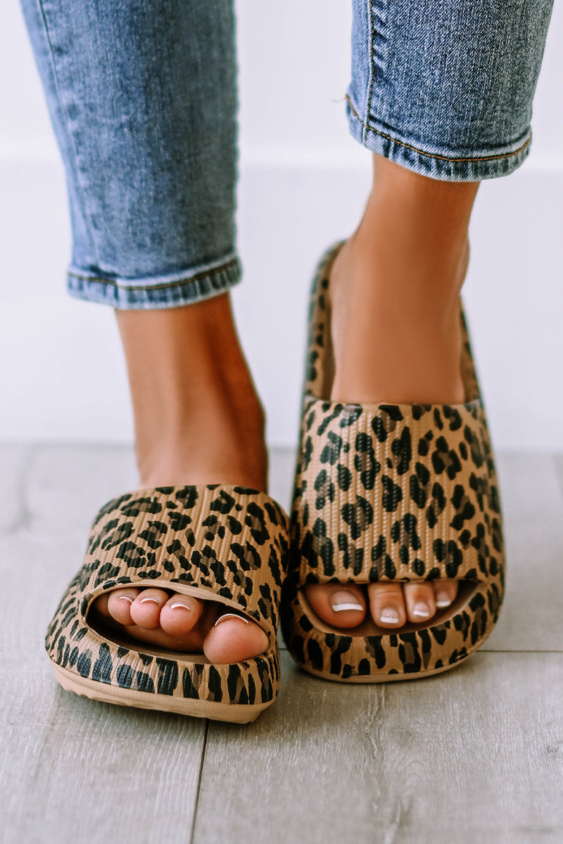 Chinelo Cloud Slides com estampa Leopardo