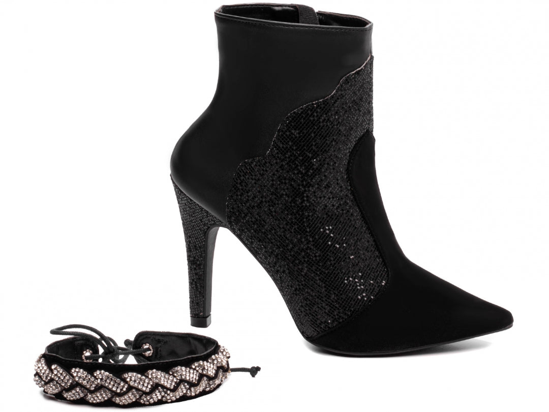 Pointed Toe Boots - Elevate your style with a touch of glamour!