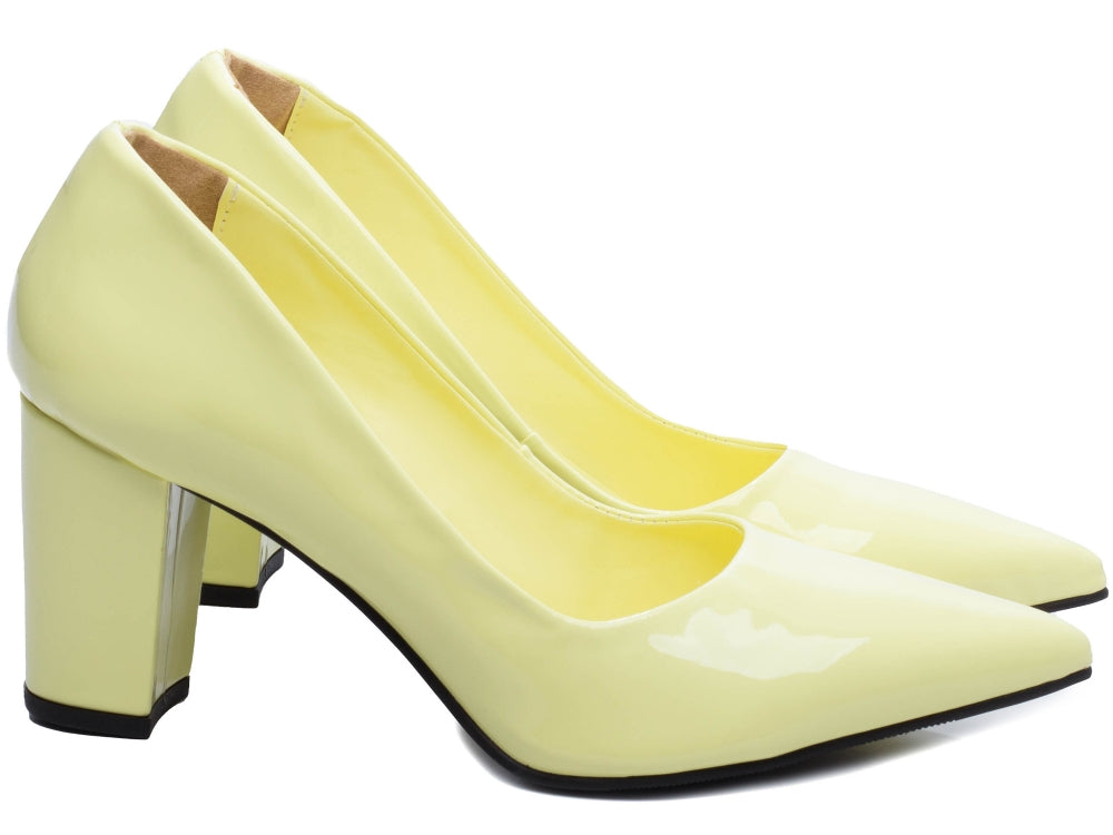 Pump Shoe with Thick Block Heel