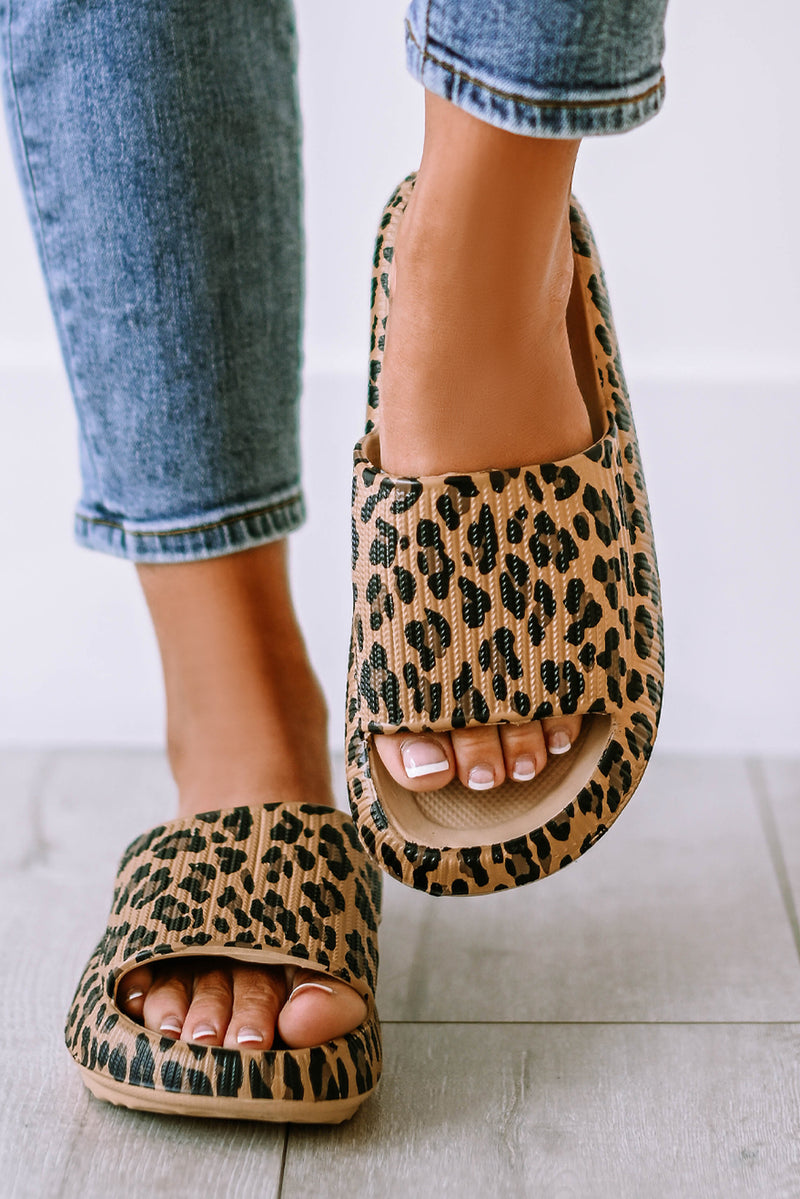 Chinelo Cloud Slides com estampa Leopardo