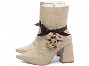 Vintage Beige Napa Boot with Unique Details: Elegant and Comfortable