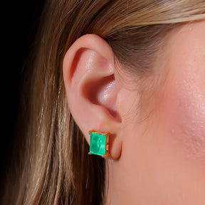 Gold Earring with Green Rectangular Stone