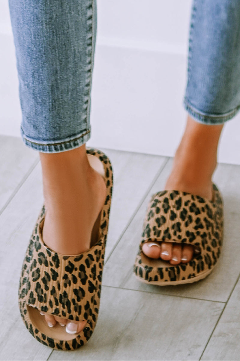 Chinelo Cloud Slides com estampa Leopardo