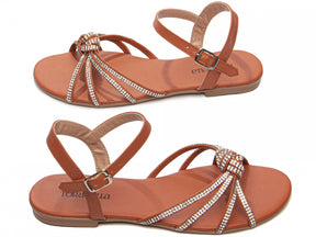 Flat sandals